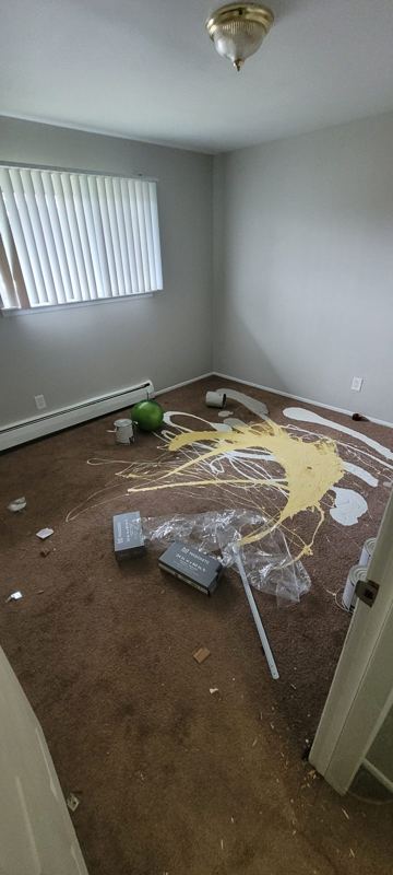 Bedroom before renovation
