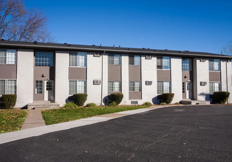 Poet Place apartments, Riverview